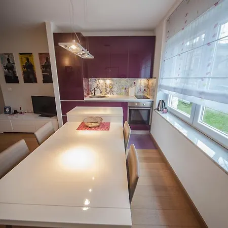 Apartment Tesla Pula